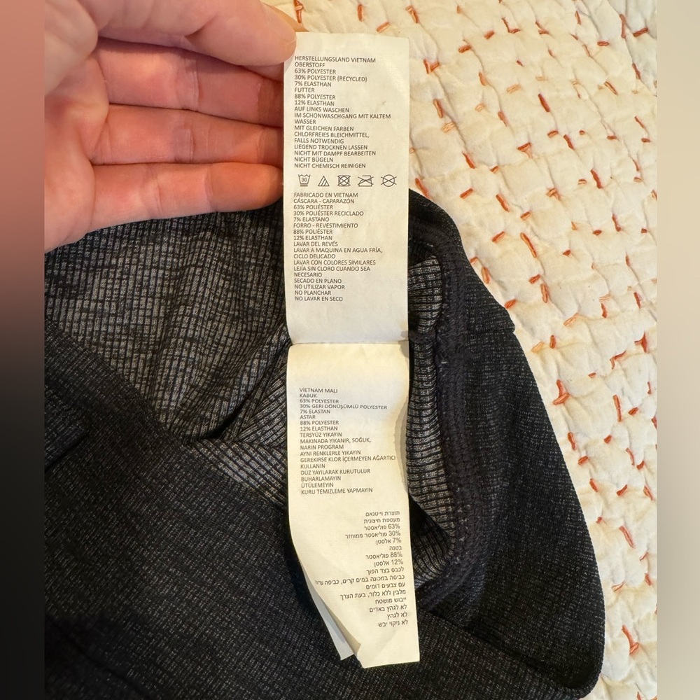 Like New Prana Turtleneck Base Layer Size M - image 7